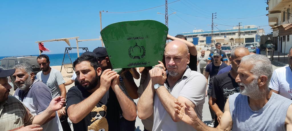 شيع اهالي مخيم نهر البارد جثمان اخيكم المرحوم منهل عبد مصطفى من اهالي عمقا الكرام وسكان مخيم نهر البارد ،