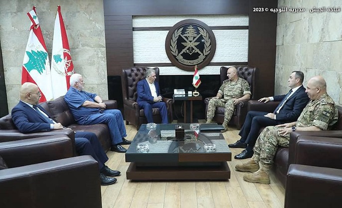 قائد الجيش يستقبل السفير الفلسطيني في لبنان