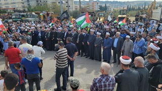 وقفة تضامنية  في حلبا تضامناً مع غزة