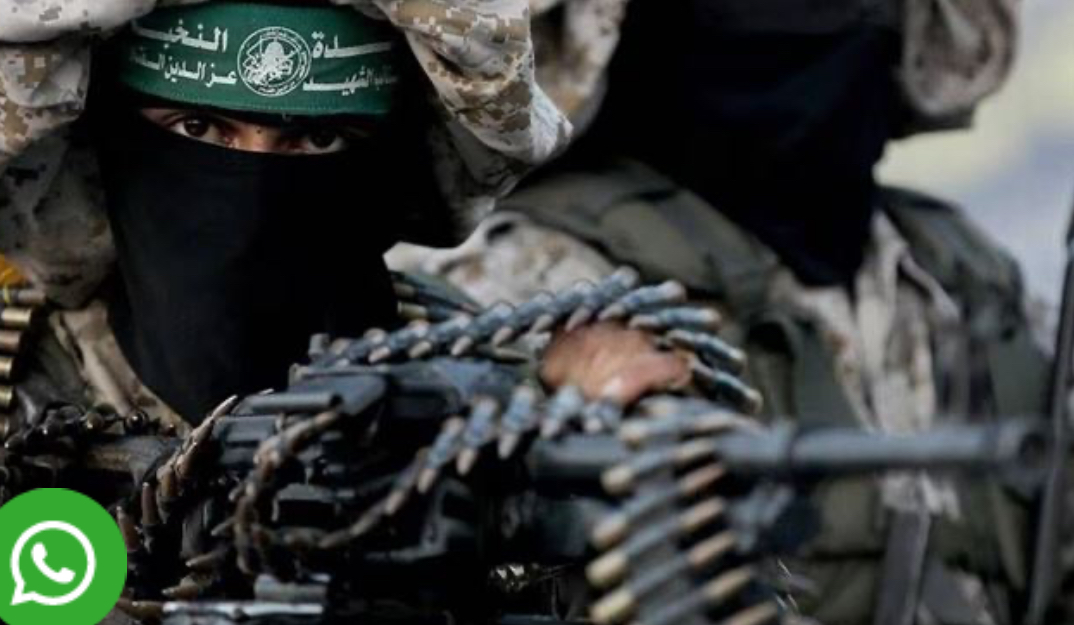 بتهمة العمالة... إعدام فلسطينيَين وتعليقهما على عَمود كهرباء!