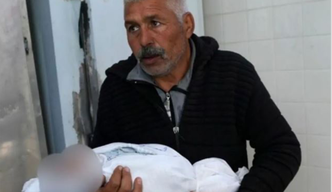 صورة رضيع هزّت العالم وأجبرت إسرائيل على الإعتذار!