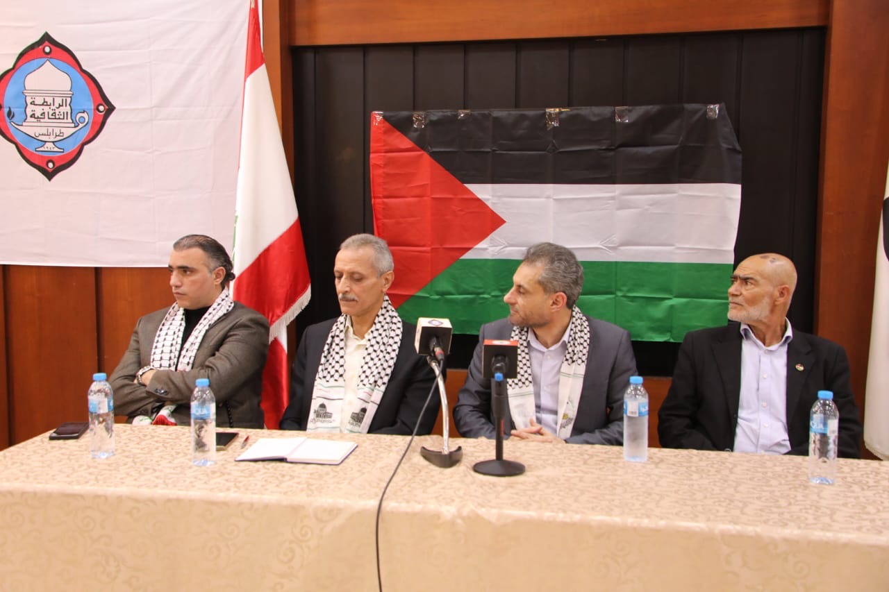 لقاء حواري  في الرابطة الثقافية لعضو المكتب السياسي للجهاد ( الشيخ علي أبو شاهين )