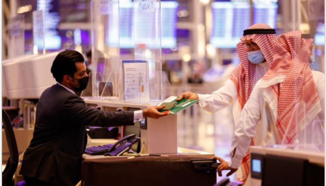 33 دولة من بينها لُبنان... خطوة "لافتة" من إيران بشأن التأشيرات