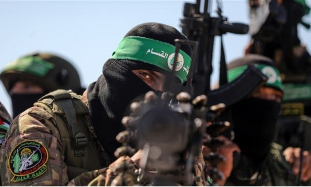 لأول مرة... "القسام" تقنص جندي اسرائيلي ببندقية "M99"!