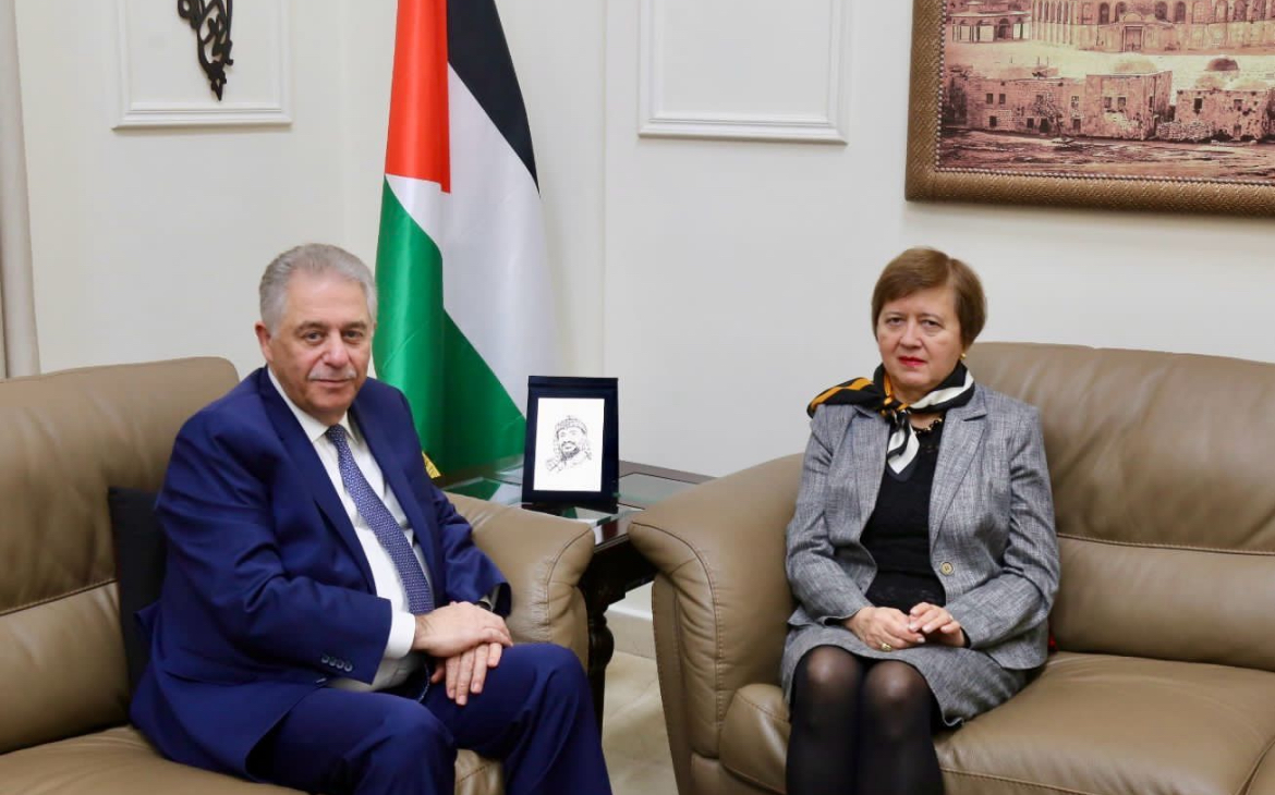 السفير دبور يستقبل المنسقة الخاصة للأمم المتحدة في لبنان