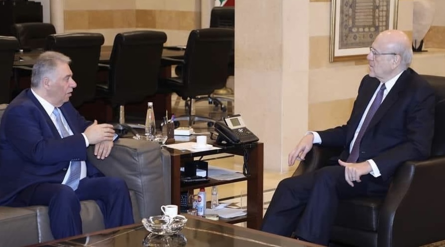 السفير دبور يلتقي رئيس الحكومة اللبنانية نجيب ميقاتي