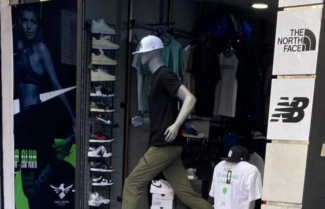 استهداف محل تجاري في شارع نديم الجسر - طرابلس فجراً