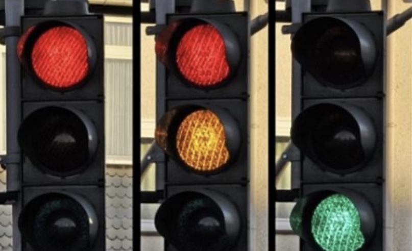 تحطيم إشارات السير في بيروت... ومطالبة بالتحرك!