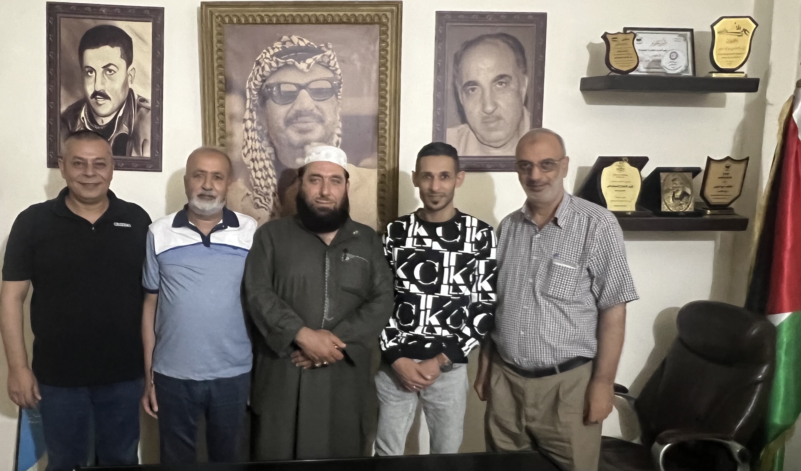 وفد "موقع طيور البارد للاعلام" يزور الأخوة في "التيار الإصلاحي لحركة فتح " في نهر البارد