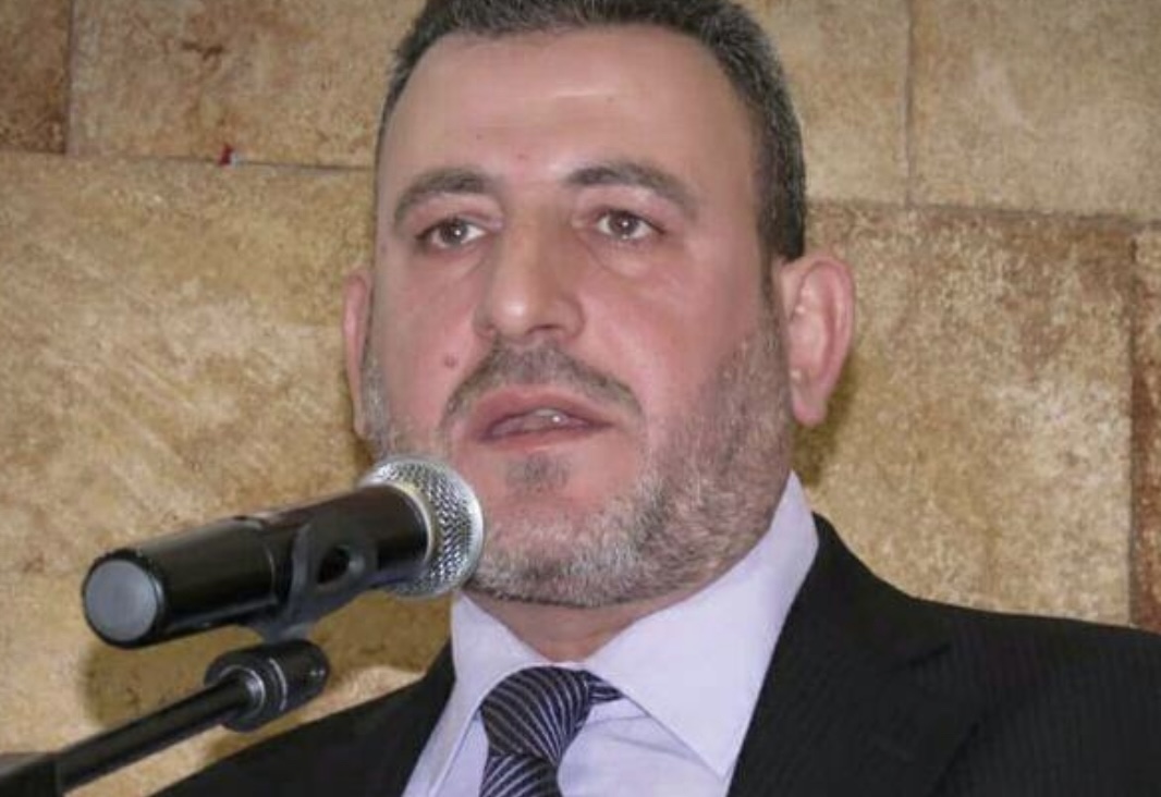 كُرسِيُّ الشِّعر.. للشاعر مروان الخطيب