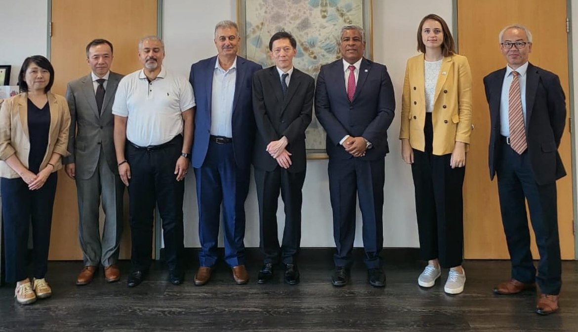 مدير جمعية الهلال الأحمر الفلسطيني يزور السفير الياباني في لبنان