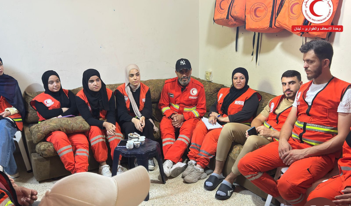 فريق عين الحلوة يلبي قرار رفع الجهوزية بفرق الوحدة بلبنان .