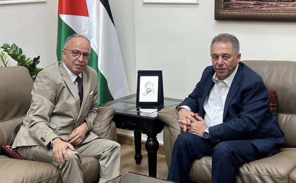 السفير دبور يستقبل السفير الجزائري في لبنان