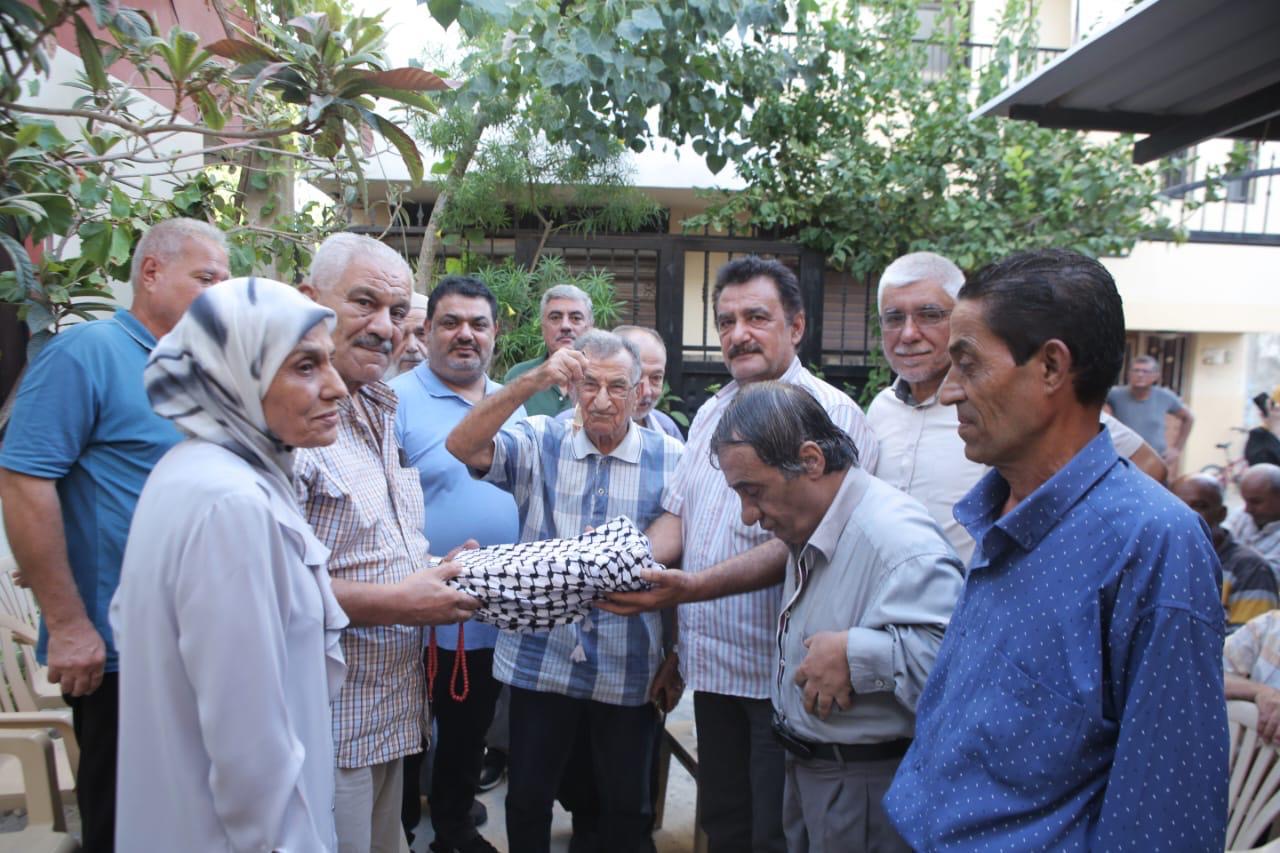 لقاء لأهالي بلدة سحماتا استعدادا لتشييد قاعة  للبلدة في مخيم الرشيدية