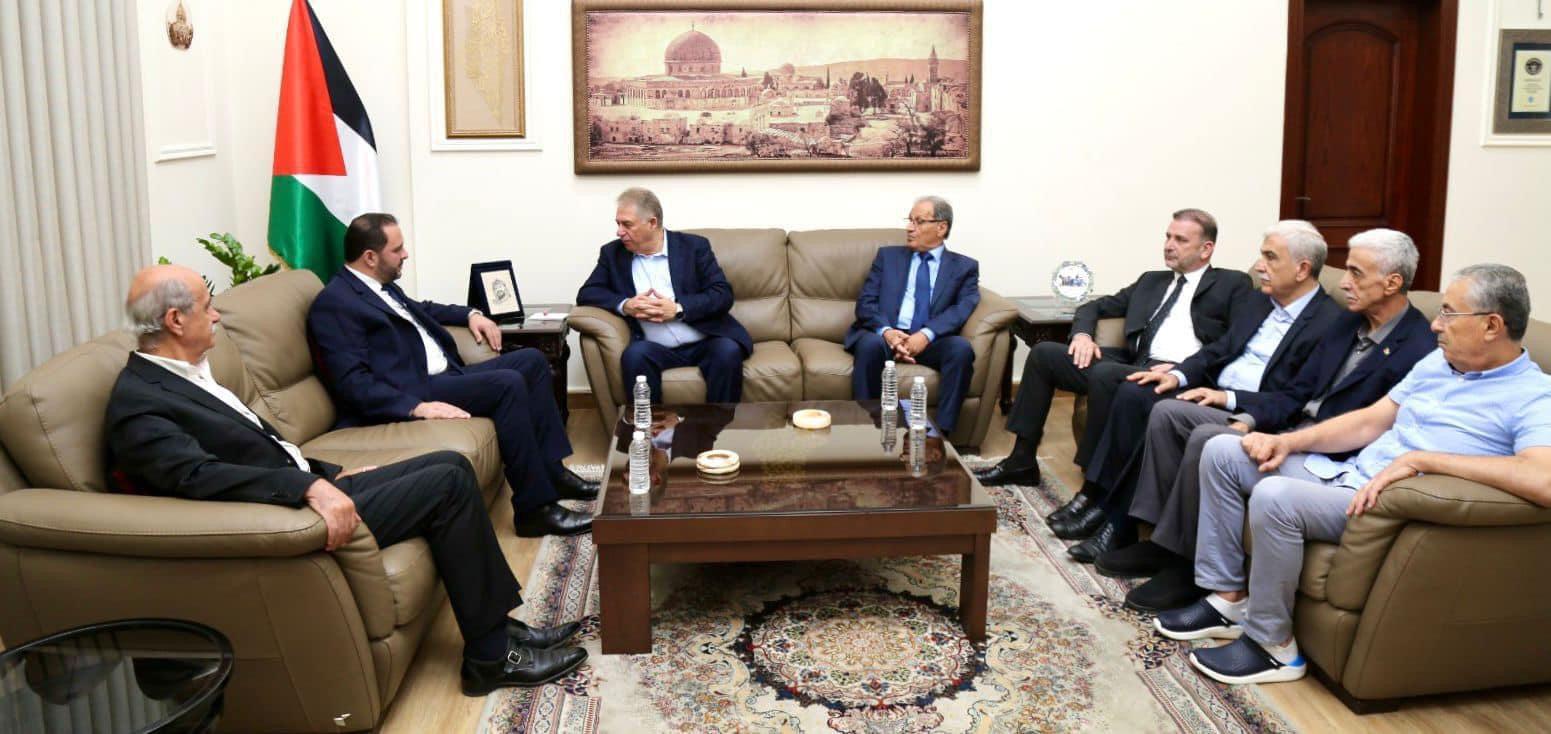 السفير دبور يستقبل الأمين العام لحزب البعث العربي الإشتراكي علي حجازي