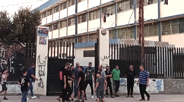 النازحون في مدارس الأونروا:  غياب المنظمات الدولية غير الحكومية