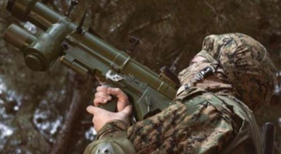 حزب الله يتصدّى لطائرة حربية إسرائيلية بصاروخ أرض - جو