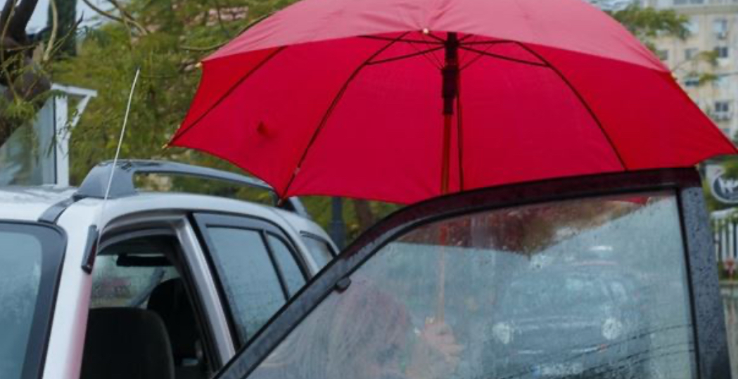 برق ورعد وأمطار غزيرة... إليكم طقس الـ"Weekend"!