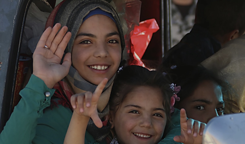 عدد النازحين السوريين الذين عادوا من لبنان إلى سوريا بلغ نحو 420 الفاً