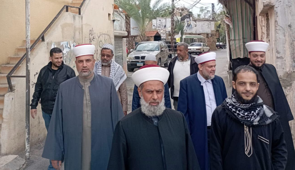 هيئة علماء فلسطين تجول في مخيمات صور