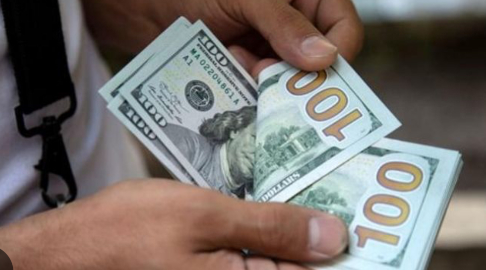 بين المئة البيضاء والـ50 المزوّرة:مصدر في مصرف لبنان يوضح!