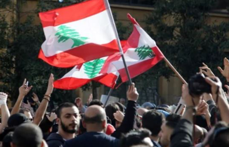 لبنان يواجه أسوأ أزمة"...