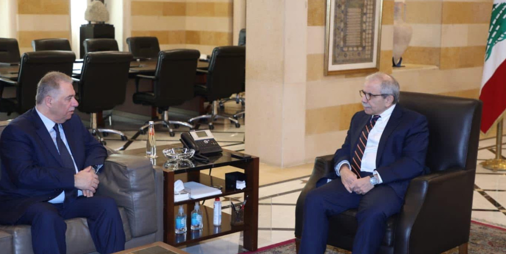 السفير دبور يلتقي رئيس الوزراء اللبناني نواف سلام