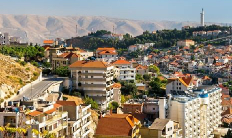 فاجعة تهزّ زحلة... عشريني يُنهي حياته داخل سيارته