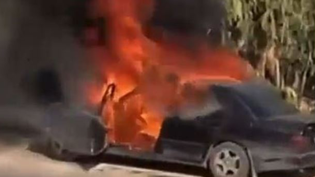 حريقٌ "يلتهم" سيارة على طريق الملولة