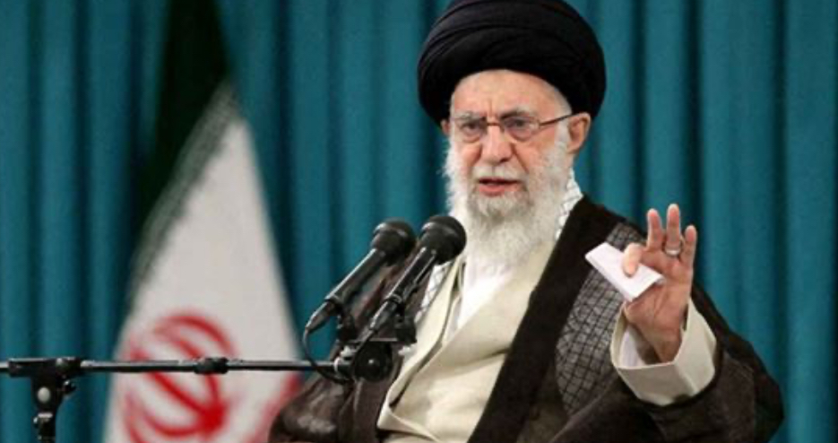 خامنئي: حزب الله يعمل بقوة أكبر من ذي قبل