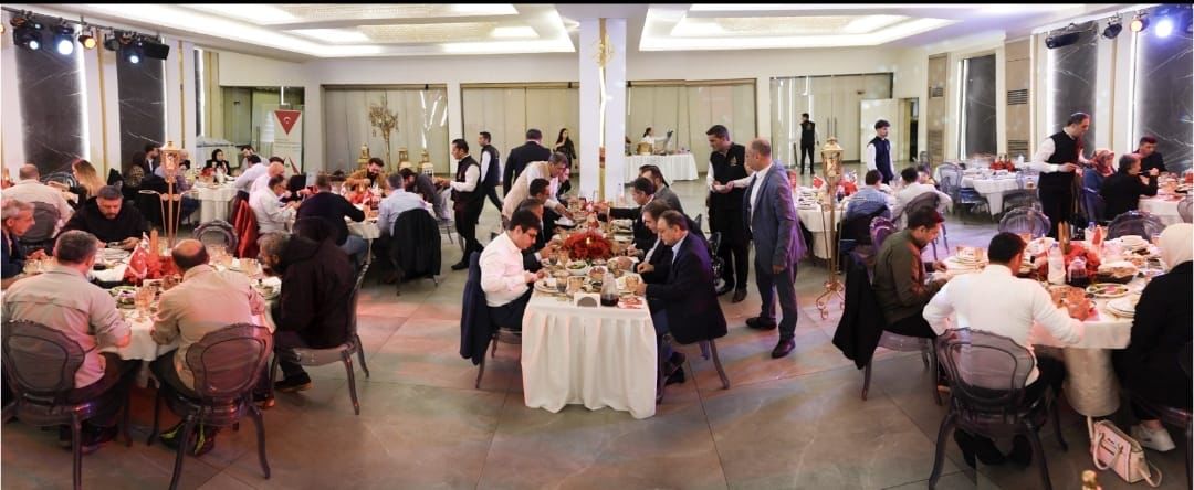 إفطاراً لموظفي السفارة  التركية وعائلاتهم