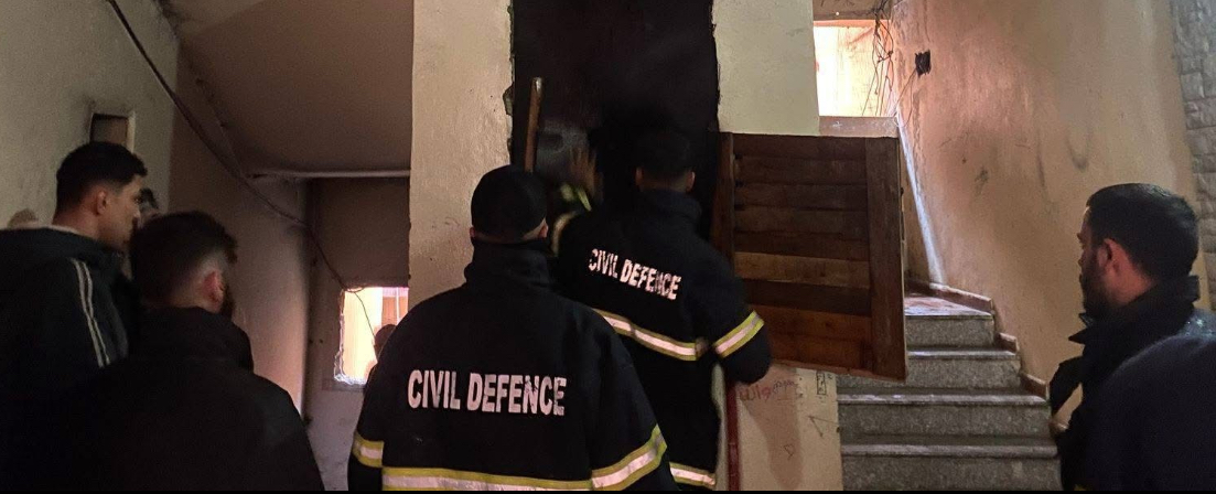 أفواج الإطفاء الفلسطينية تُخمد حريق داخل مصعد كهربائي