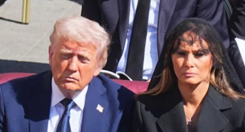 ترامب يثير الاستياء بسلوكه الغريب في وداع البابا فرانسيس