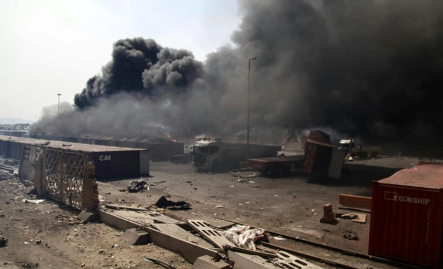 بصمات إسرائيلية محتملة وراء انفجار ميناء رجائي"...