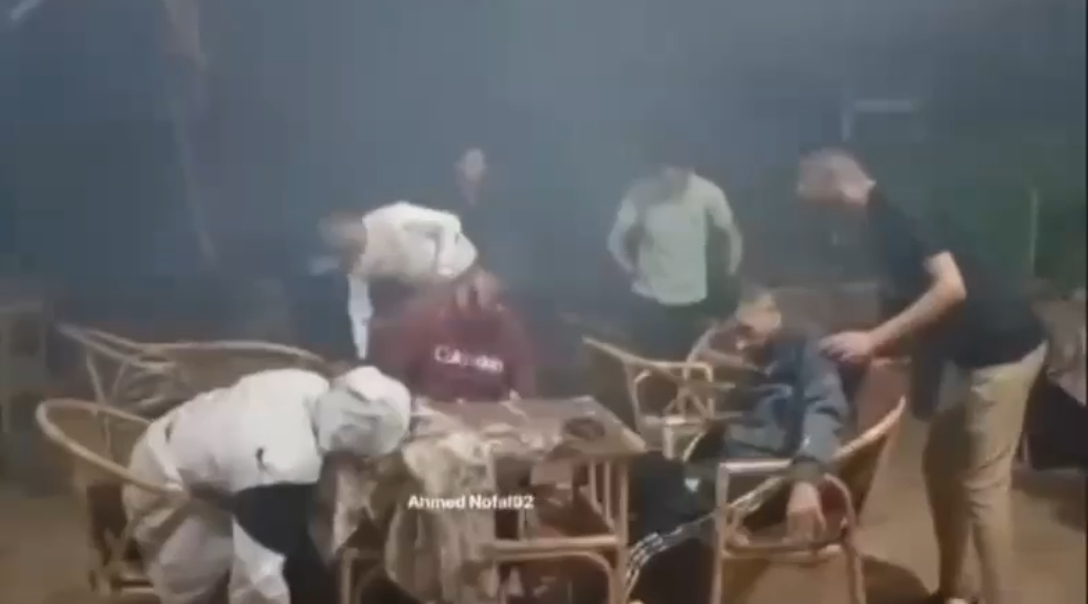 14 شهيدا بينهم أطفال جراء قصف الاحتلال مقهى ومنزلا