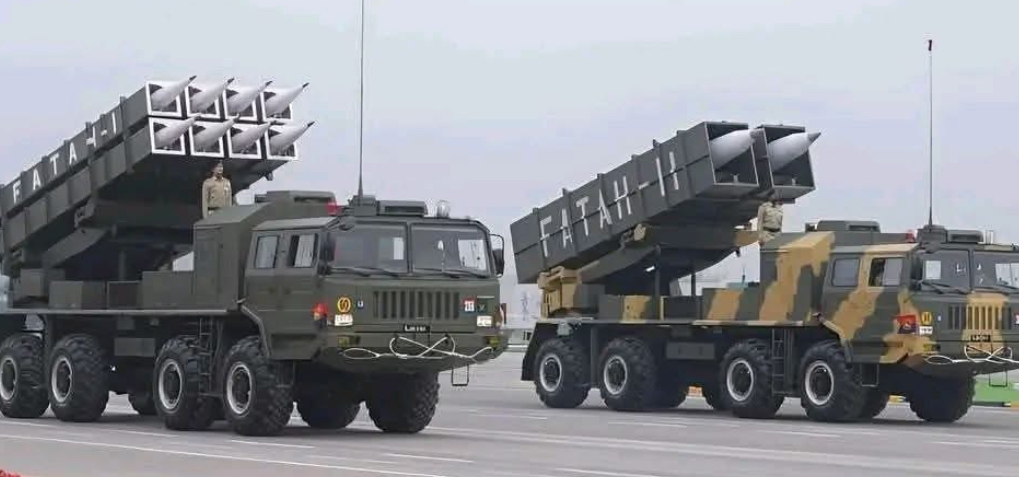 باكستان  أربع مواقع عسكرية للجيش الهندي بصواريخ