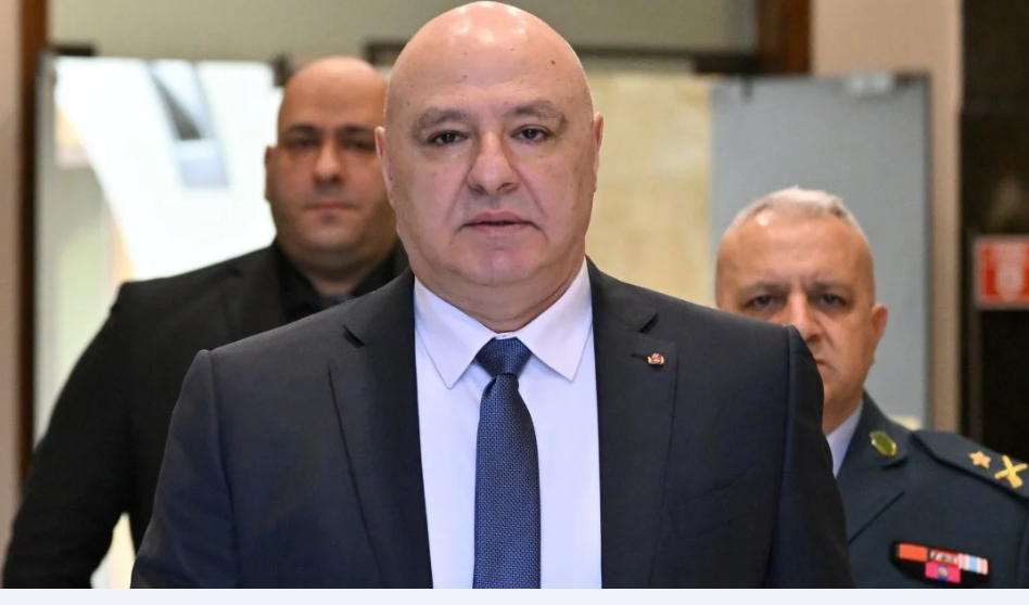 صناديق الاقتراع تُفتَح... وعون: الدولة عادت إلى السكّة الصحيحة