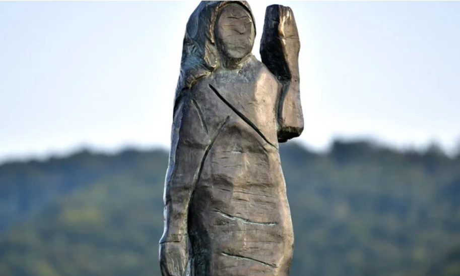 اختفاء تمثال ميلانيا ترامب