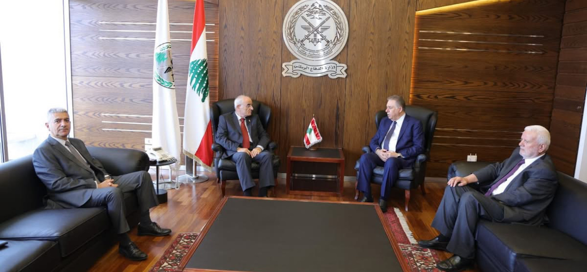 السفير دبور يلتقي وزير الدفاع اللبناني اللواء ميشال منسى