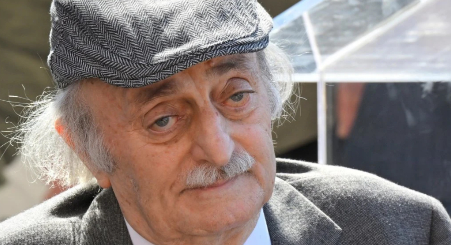 جنبلاط يحذّر من تداعيات القرارات المتسرعة