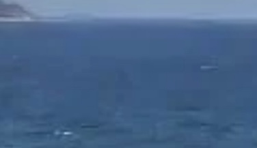 في عرض البحر... بالفيديو: زوارق إسرائيلية تختطف صيادًا من مركبه بالجنوب