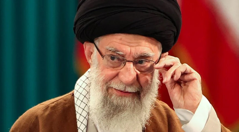 أسماء جديدة لولاية خامنئي... واستبعاد مفاجئ لنجله