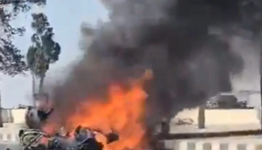 طيران مسيّر يضرب سيارة مدنية قرب مطار حلب... والغموض يلف حصيلة الضحايا