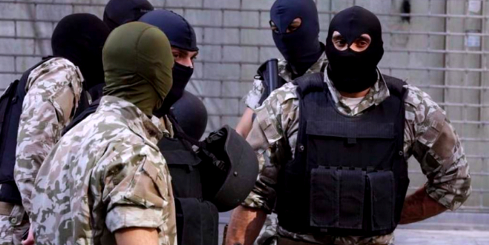 عروس تحتفل أثناء المداهمة… الأمن العام يثبت حرفيته!