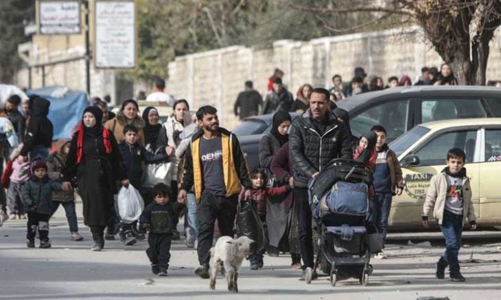 لليوم الثاني.. “قسد” تقصف أحياء في حلب وتشتبك مع الجيش السوري.. والدفاع المدني يجلي 850 مدنيًا- (تدوينة)