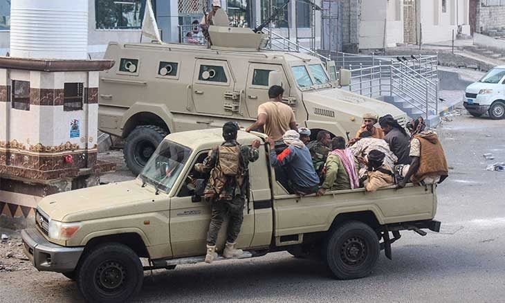 اليمن: «الرئاسي» يُسقِط عضوية الزُبيدي.. والعليمي يطيح برموز «الانتقالي» في الحكومة والجيش
