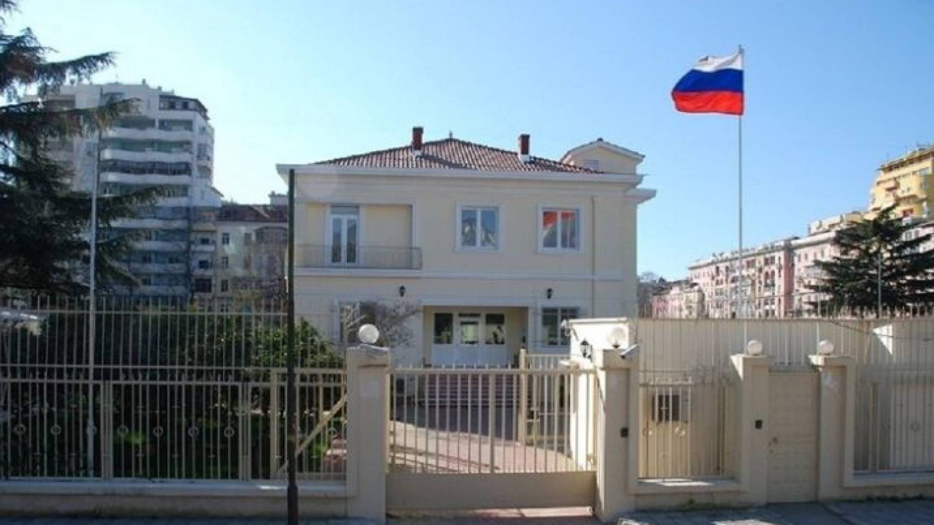 "نذر المواجهة": إخلاء دبلوماسي روسي من تل أبيب وموجة نزوح دولية من إيران