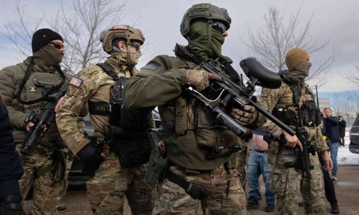 قتل وخطف واعتداءات.. شرطة الهجرة تبث الرعب في الشوارع الأمريكية- (صور وفيديوهات)