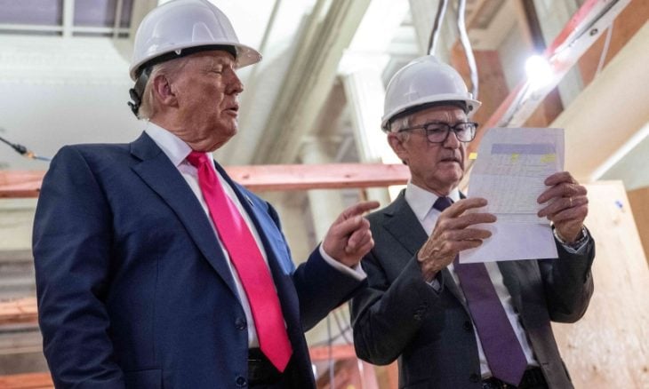 إدارة ترامب تهدد رئيس “الاحتياطي الفيدرالي” بتوجيه اتهامات جنائية