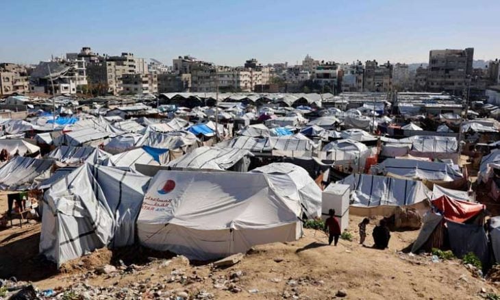 حكومة غزة: 127 ألف خيمة غير صالحة لإقامة النازحين في مواجهة المنخفض القطبي